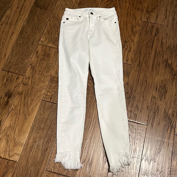 EUC KanCan white shark bite jeans size 0/23 - Picture 1 of 6